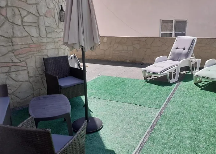 Нощувка със закуска (B & B) Sunshine *